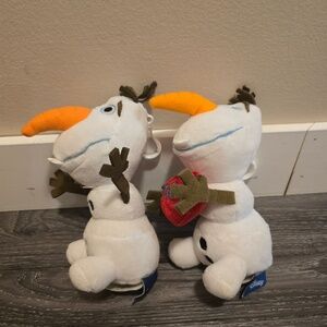 Disney Frozen Olaf keychain Lot of 2